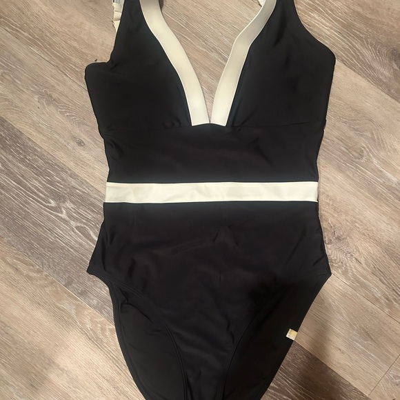 summersalt Other - Summersalt Black and White Women’s One Piece Swimsuit